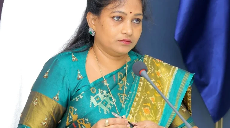 home-minister-anitha.webp